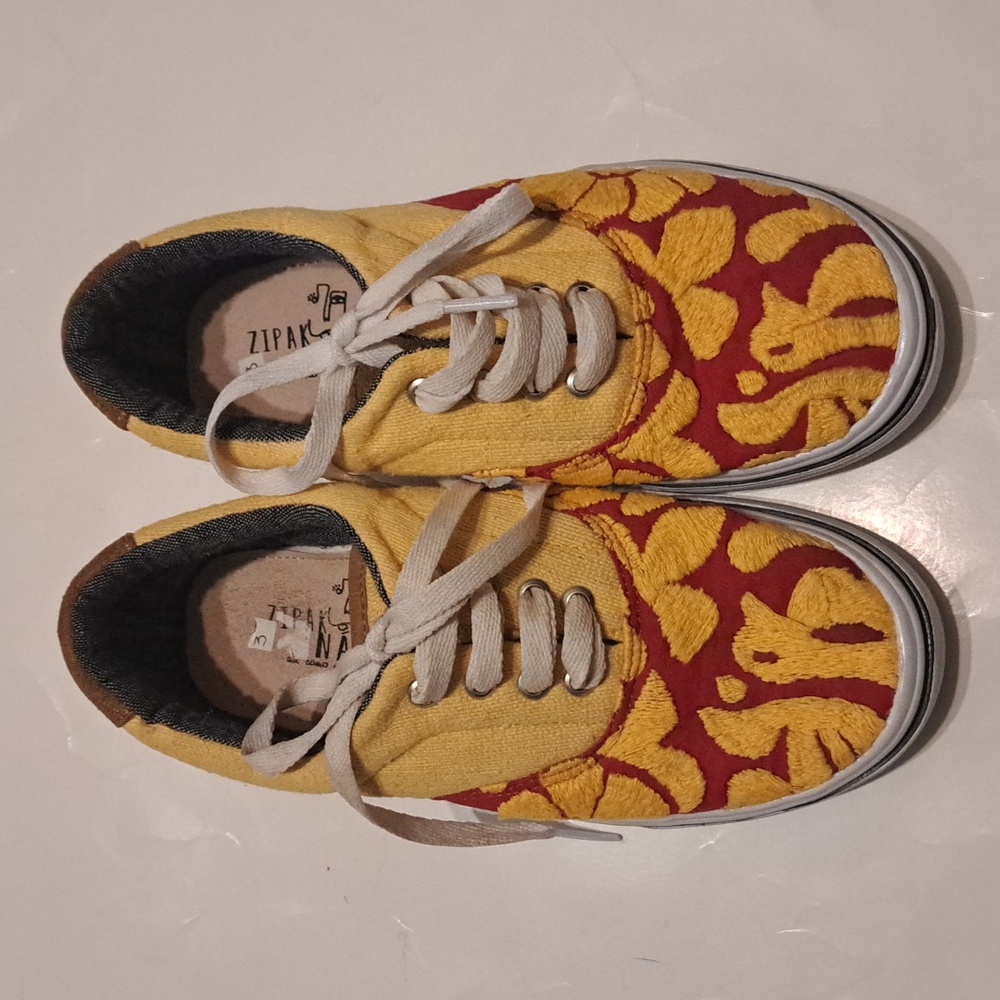 ZIPAK-NA Sneakers - Yellow and Red